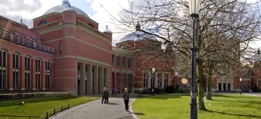 Đại học Birmingham là một trường đại học nghiên cứu công lập nằm ở Edgbaston, Birmingham, Vương quốc Anh.