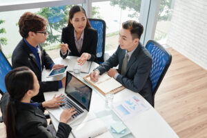 Các trường luật ở Mỹ cần cải thiện đào tạo lãnh đạo