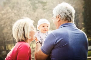 Thụy Điển cho nghỉ phép có lương khi ông bà giúp chăm cháu